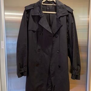 Men’s light rain trench coat